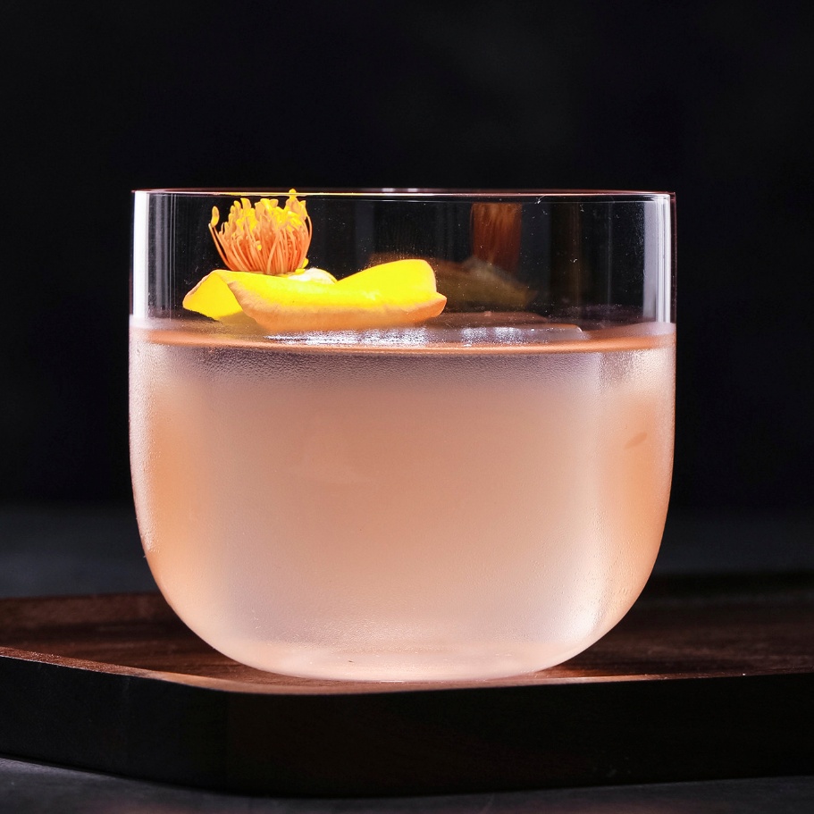 Classic Crystal Whisky Glass. Ice Sphere Compatible